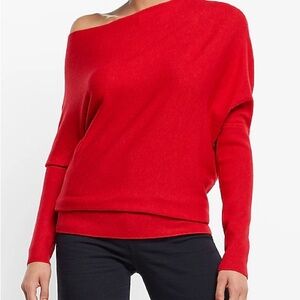 Express Off-the-Shoulder PURPLE Sweater Ultra Soft Size S NWT‎